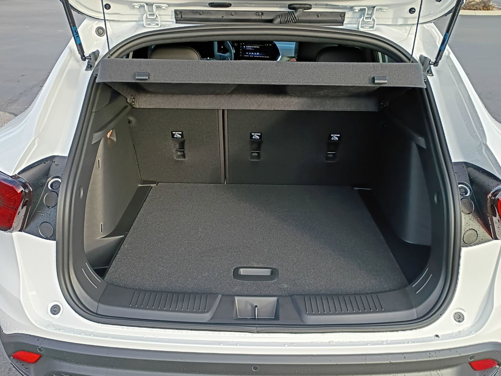 New 2026 Chevrolet Trax RS w/ Sunroof Package image 24