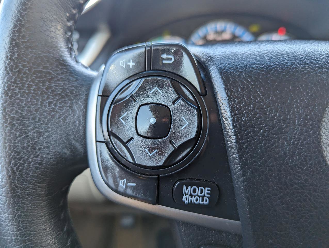 Used 2013 Toyota Camry XLE w/ Leather Pkg image 15