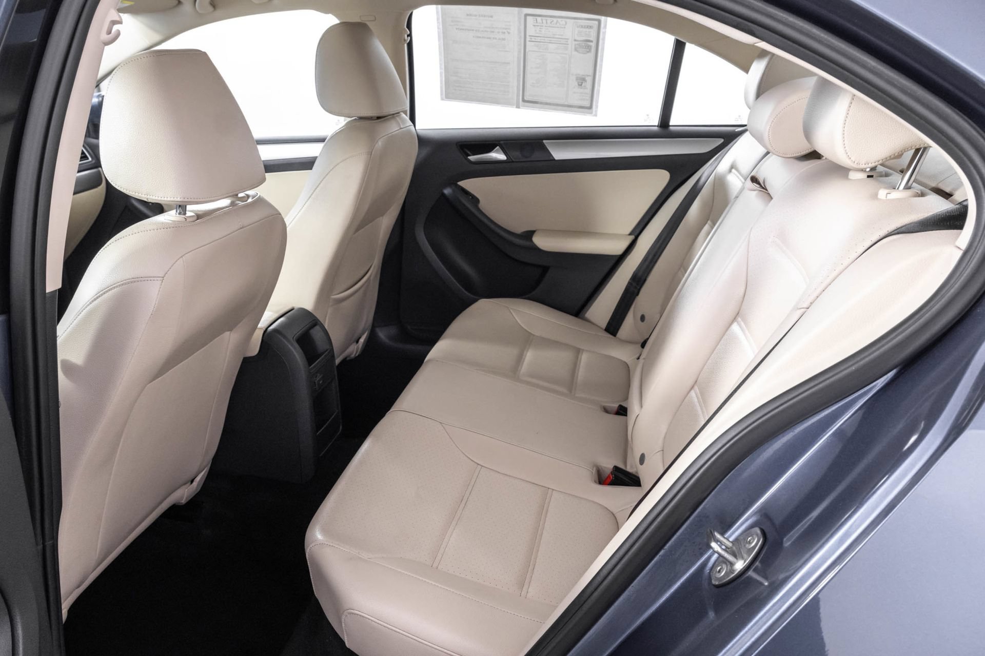 Used 2017 Volkswagen Jetta SE FWD image 35