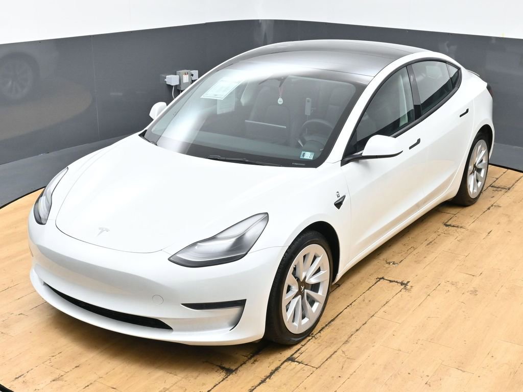 Used 2023 Tesla Model 3 Standard Range image 25