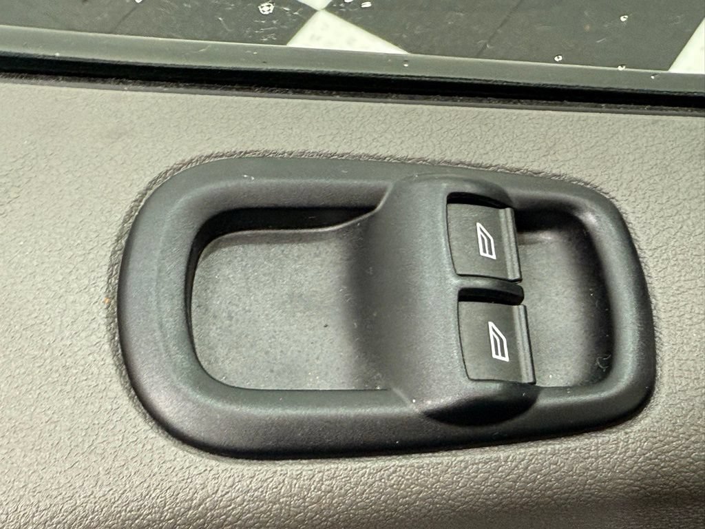 Used 2024 Ford Transit 250 Low Roof RWD image 21
