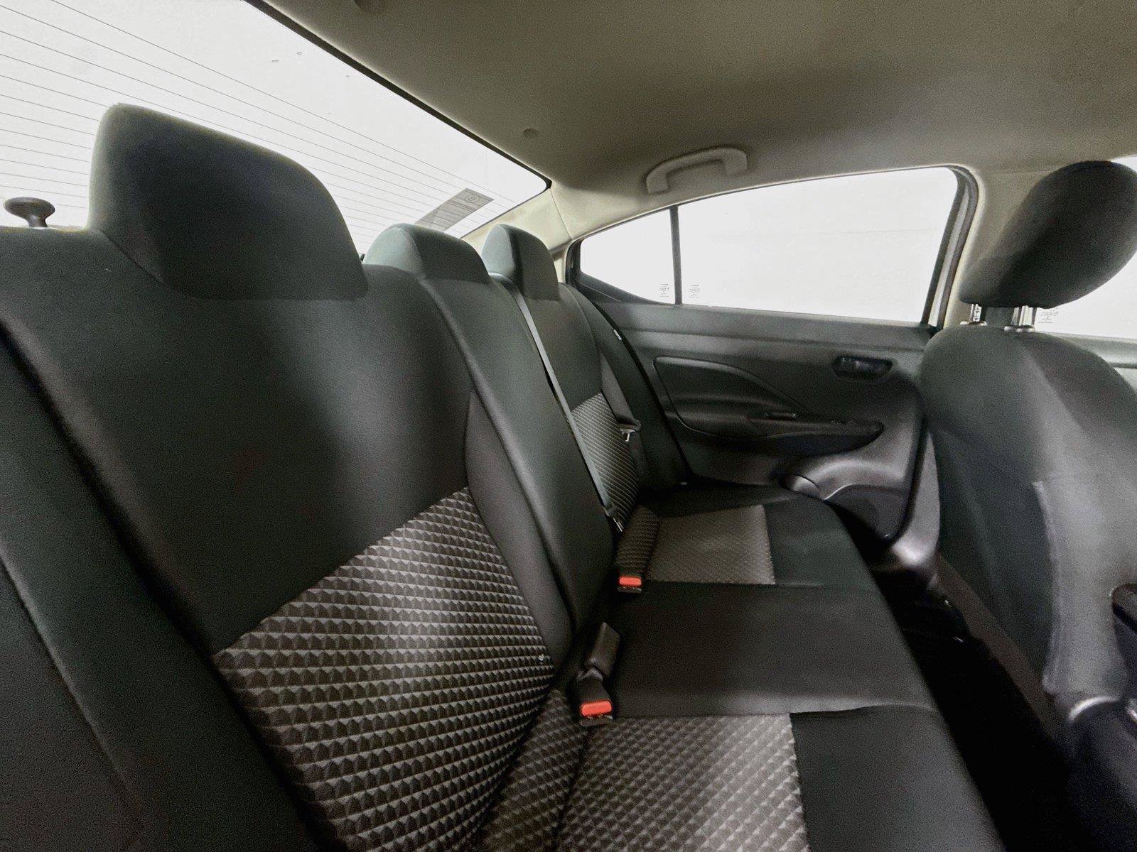 Used 2020 Nissan Versa S FWD image 32