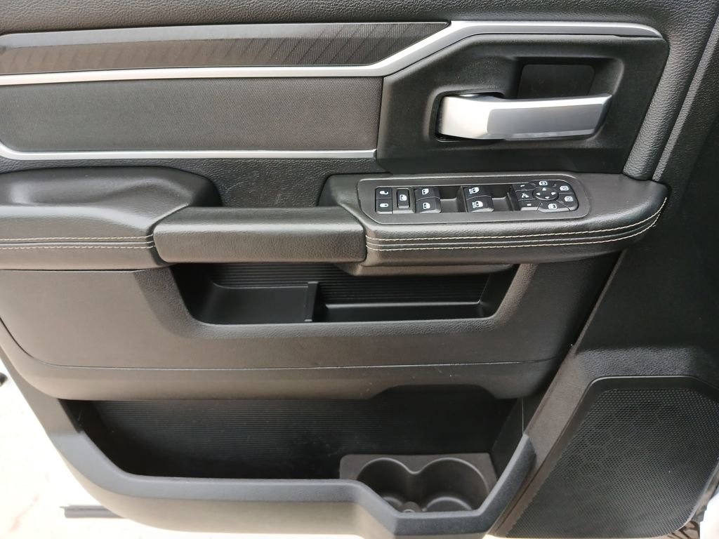 Used 2025 RAM 2500 Big Horn AWD/4WD image 24