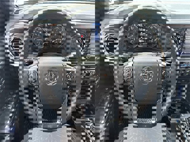 Used 2021 Toyota Tacoma TRD Off-Road w/ TRD Premium Off Road Package image 14