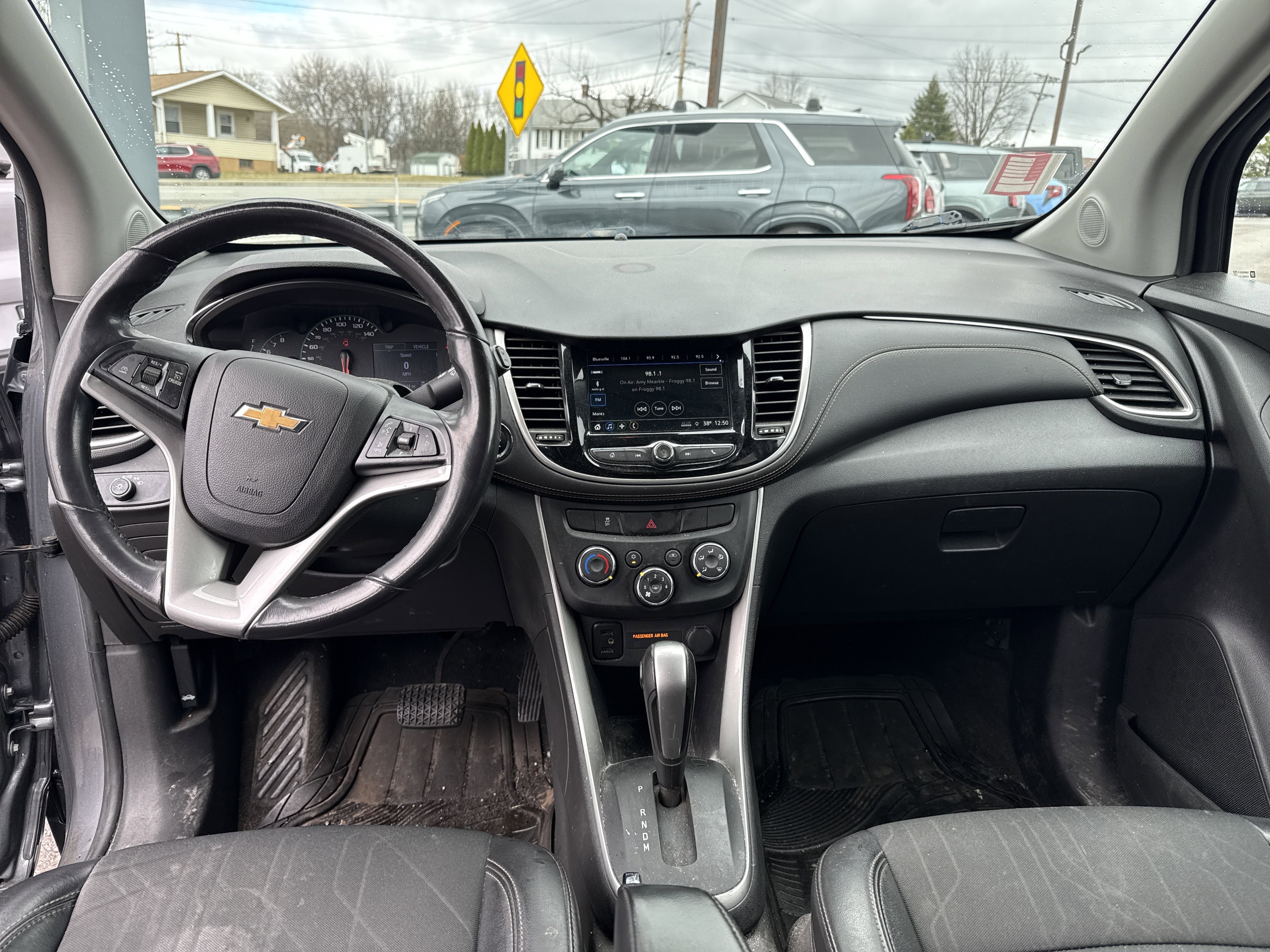 Used 2019 Chevrolet Trax LT w/ LT Convenience Package image 14