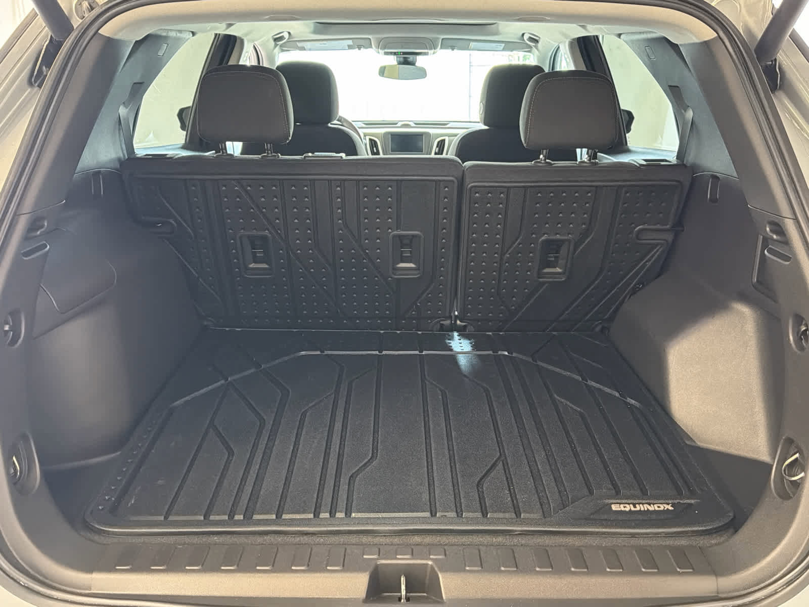 Used 2024 Chevrolet Equinox LT w/ LPO, Floor Liner Package FWD image 7