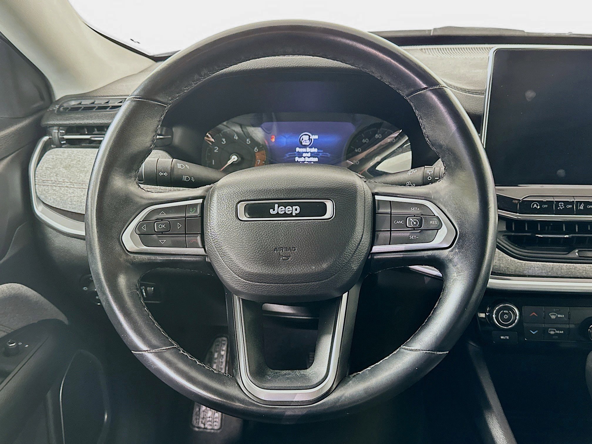 Used 2022 Jeep Compass Latitude AWD/4WD image 18