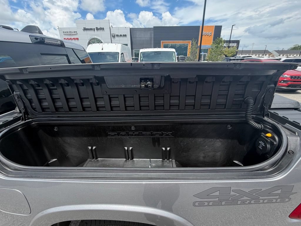 Used 2025 RAM 1500 Tungsten w/ Off Road Group AWD/4WD image 27