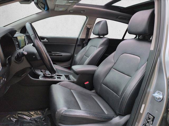 Used 2020 Kia Sportage EX w/ EX Technology Package FWD image 17
