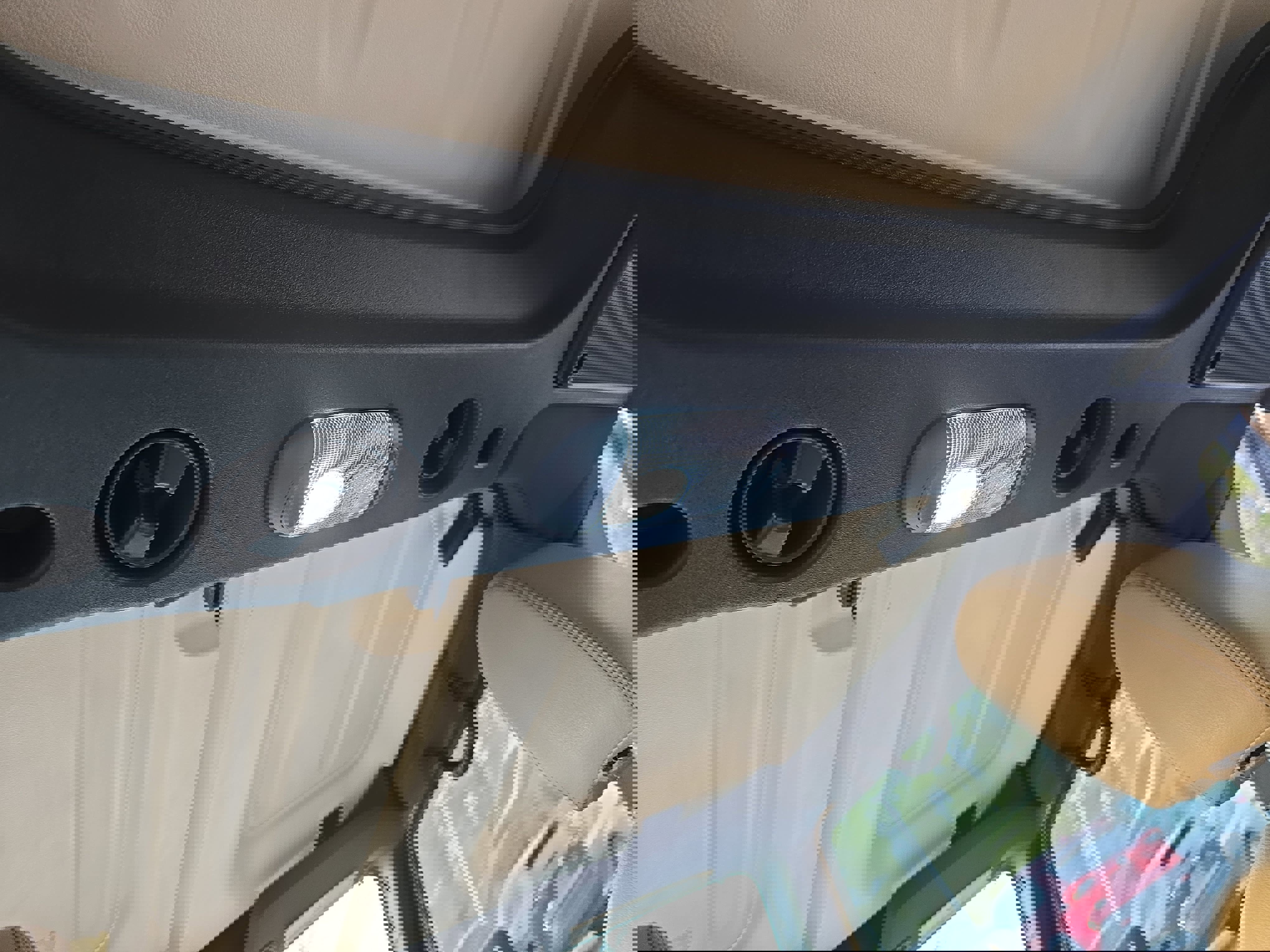 Used 2015 Jeep Wrangler Unlimited Sahara w/ Connectivity Group image 14