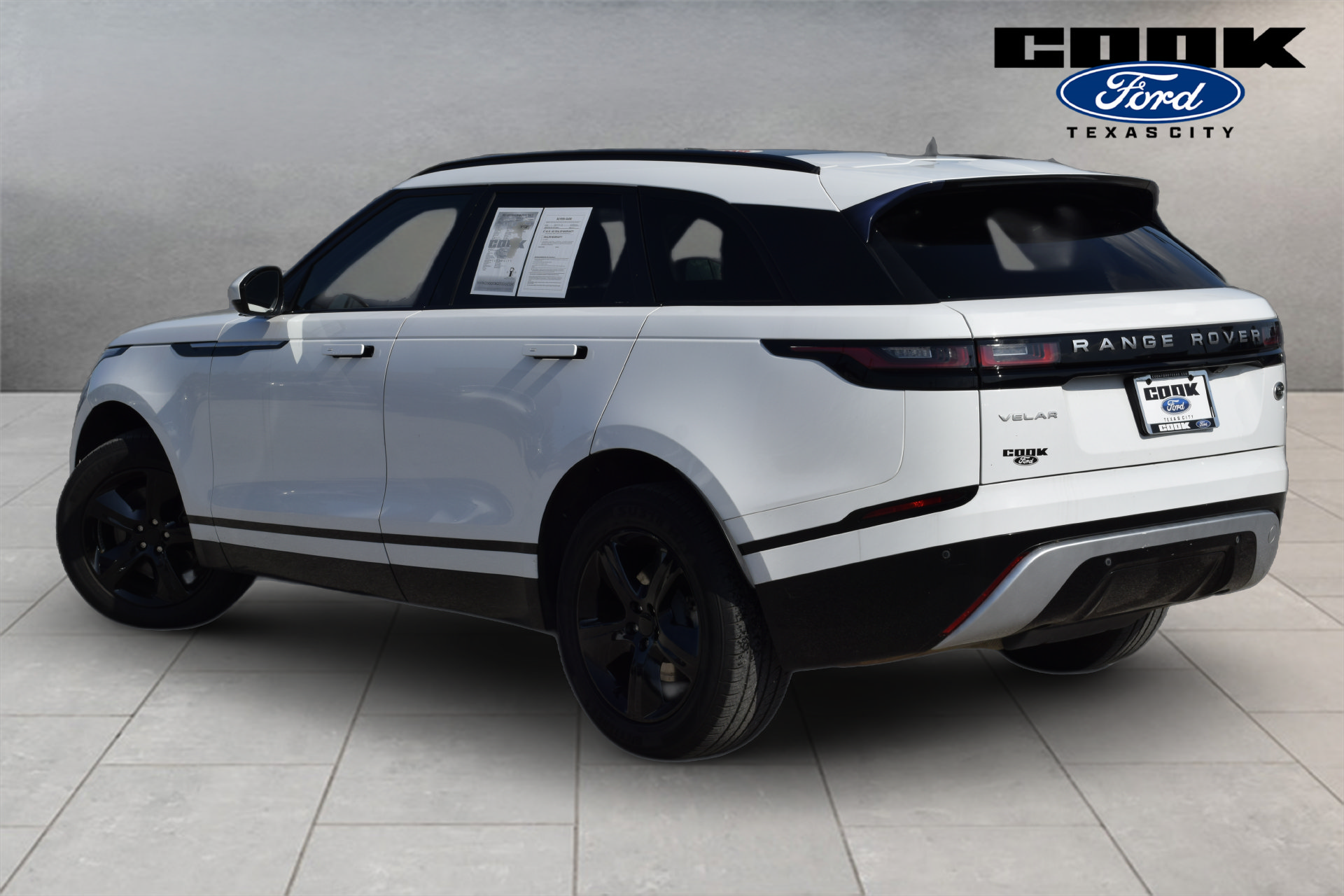 Used 2022 Land Rover Range Rover Velar S AWD/4WD image 3
