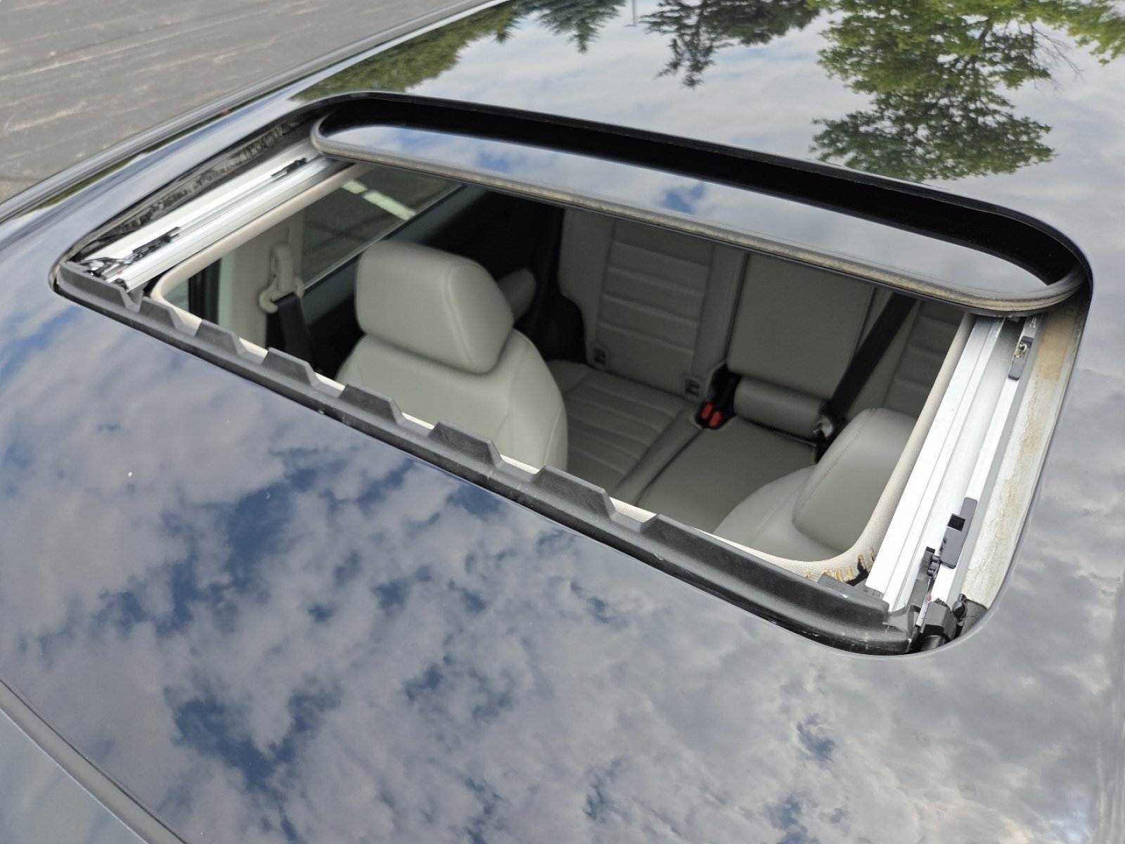 Certified 2024 Honda CR-V EX-L image 4
