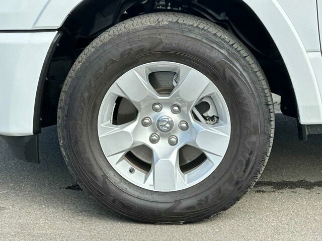 Used 2025 RAM 1500 Big Horn AWD/4WD image 32