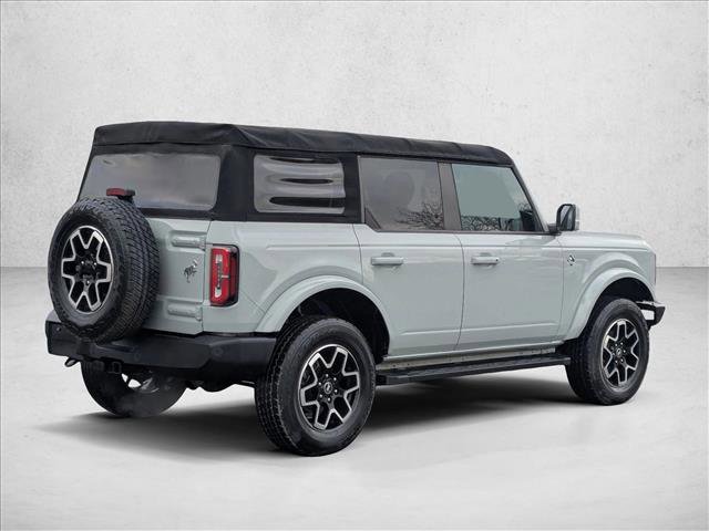 Used 2021 Ford Bronco Outer Banks image 6