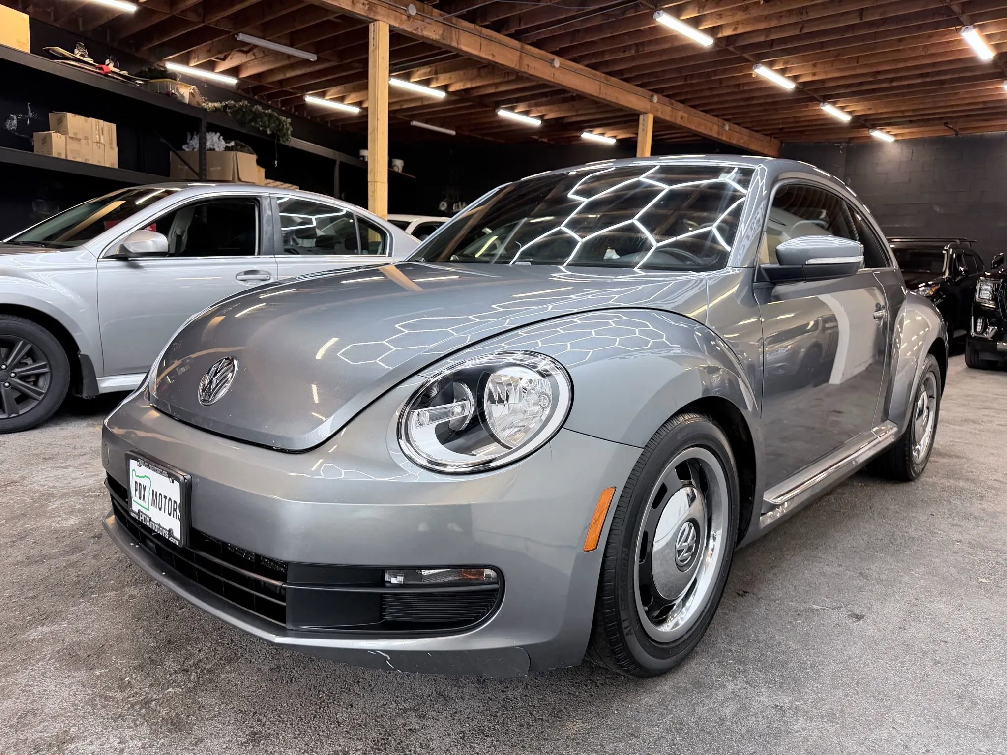 Used 2012 Volkswagen Beetle 2.5 image 4