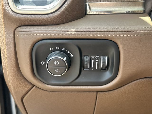 Used 2019 RAM 3500 Limited AWD/4WD image 23