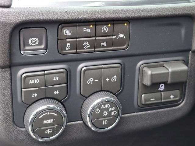New 2026 Chevrolet Tahoe RST w/ RST Capability Package AWD/4WD image 10