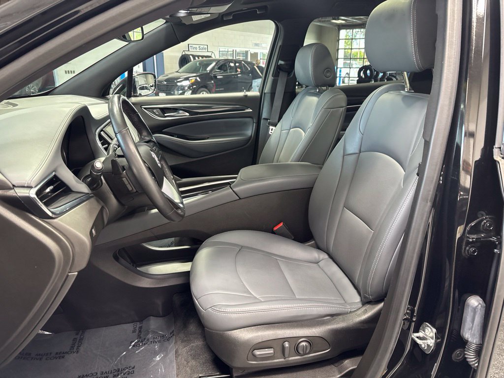 Used 2023 Buick Enclave Essence w/ Experience Buick Package AWD/4WD image 10
