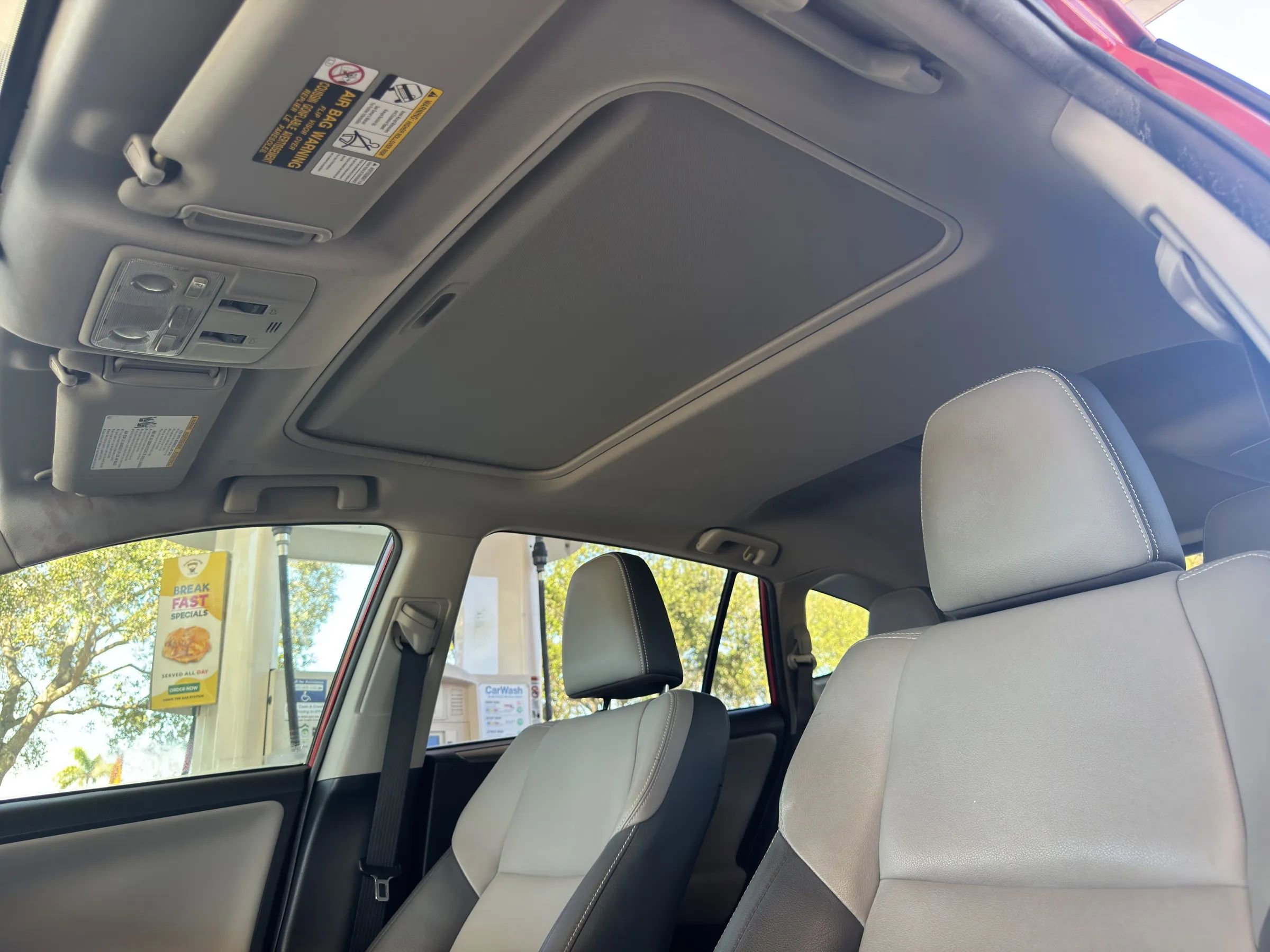 Used 2015 Toyota RAV4 Limited FWD image 40