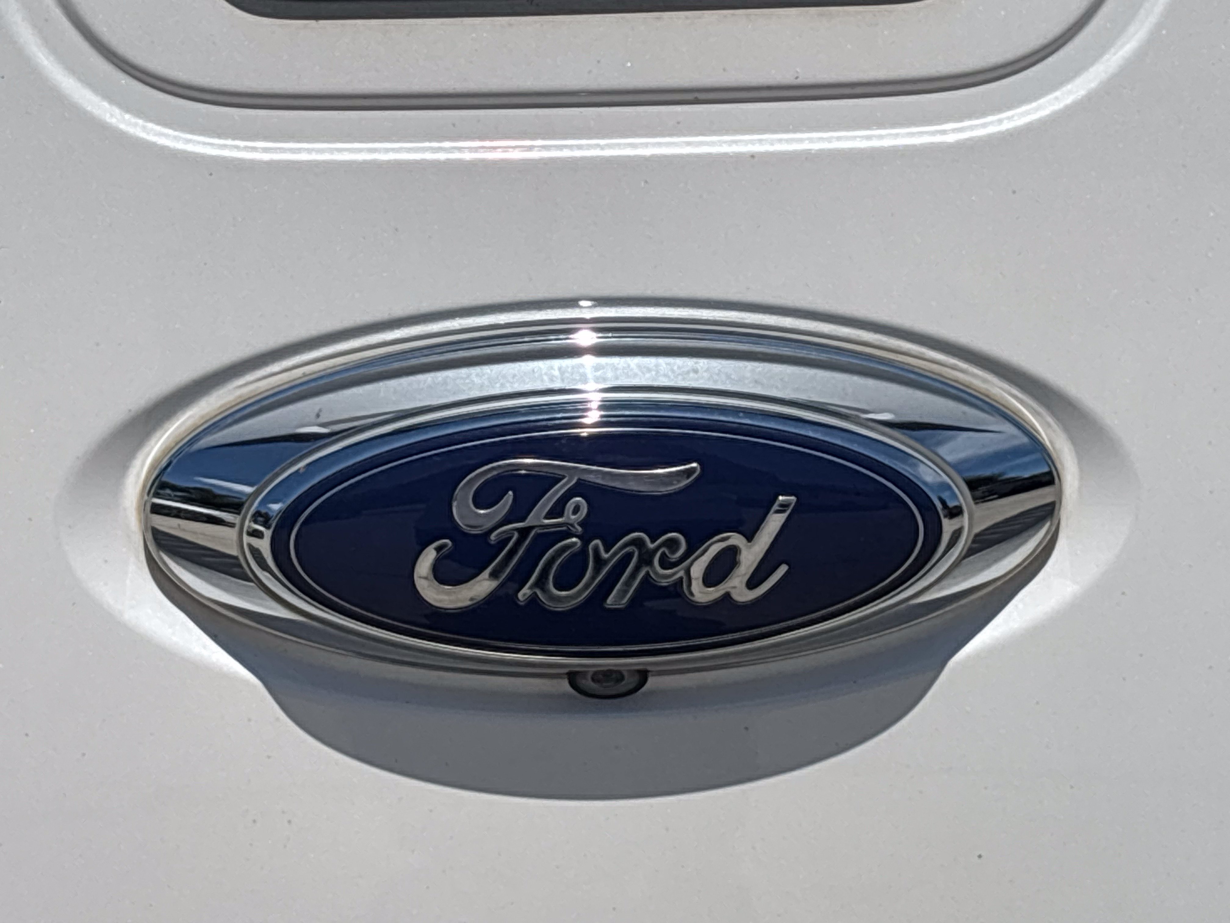 Used 2016 Ford F250 Lariat w/ Lariat Ultimate Package AWD/4WD image 12