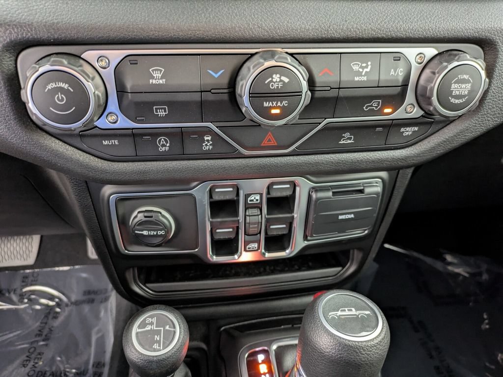 New 2026 Jeep Gladiator Sport AWD/4WD image 20