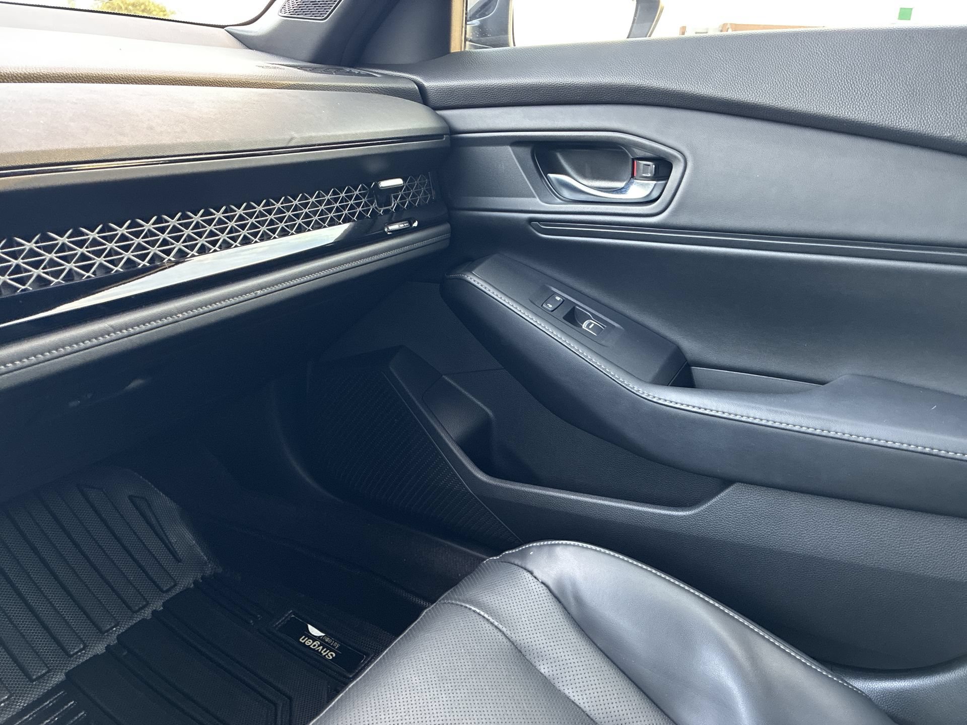 Certified 2023 Honda Accord Sport image 33
