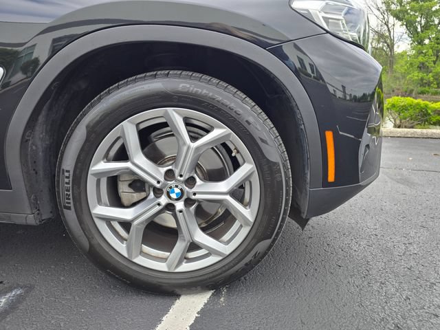 Used 2023 BMW X4 xDrive30i w/ Premium Package AWD/4WD image 4