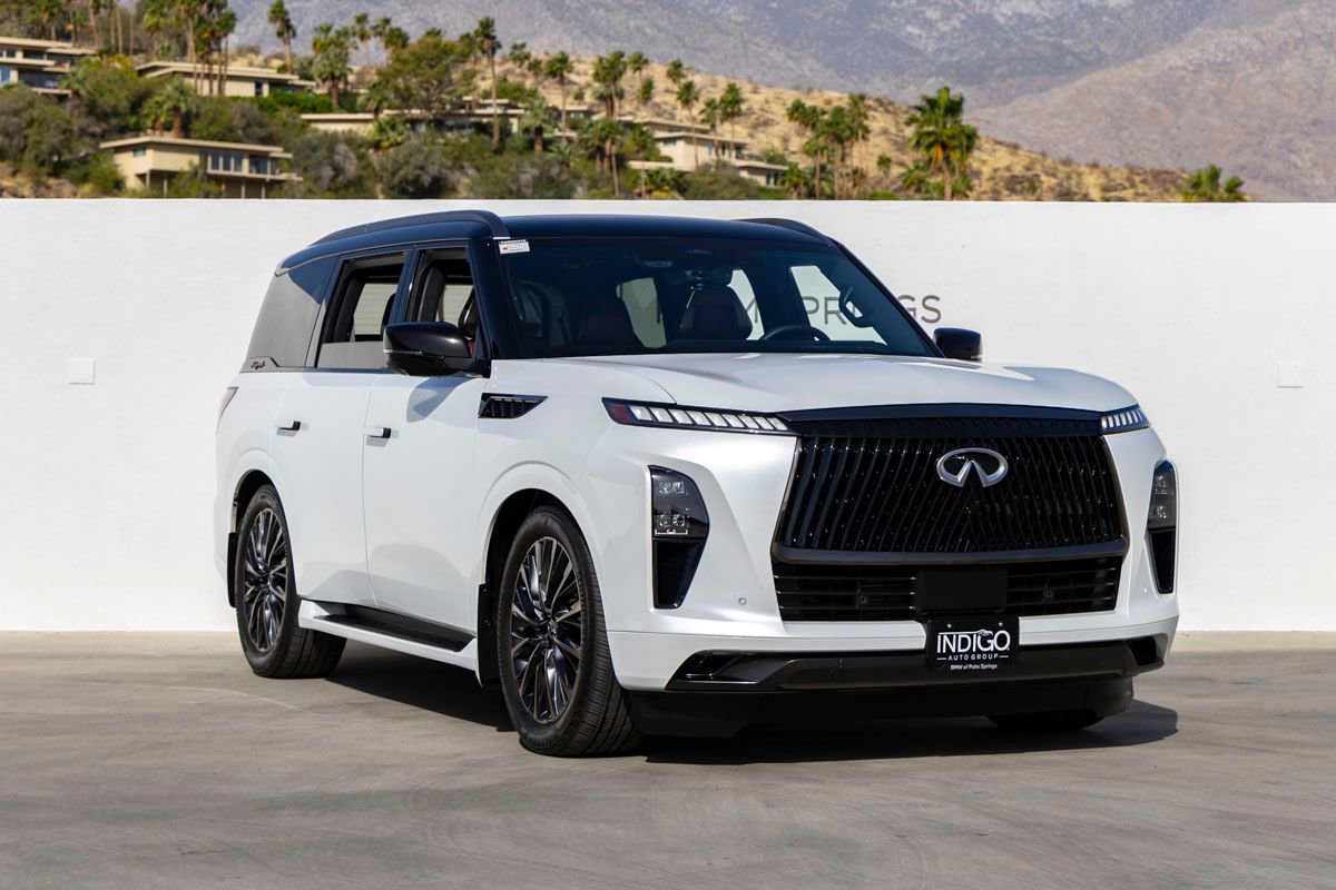 Used 2025 INFINITI QX80 Autograph AWD/4WD image 2