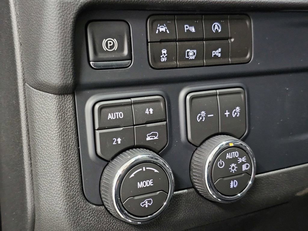 New 2026 Chevrolet Suburban RST w/ RST Capability Package image 27