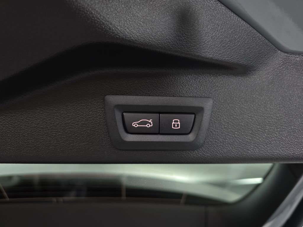 New 2026 BMW X5 xDrive50e image 13