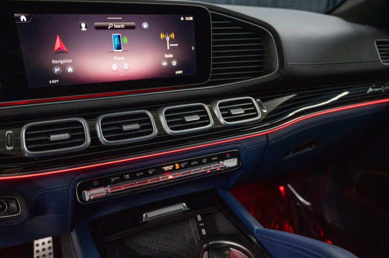 Certified 2025 Mercedes-Benz GLE 53 AMG 4MATIC Coupe image 31