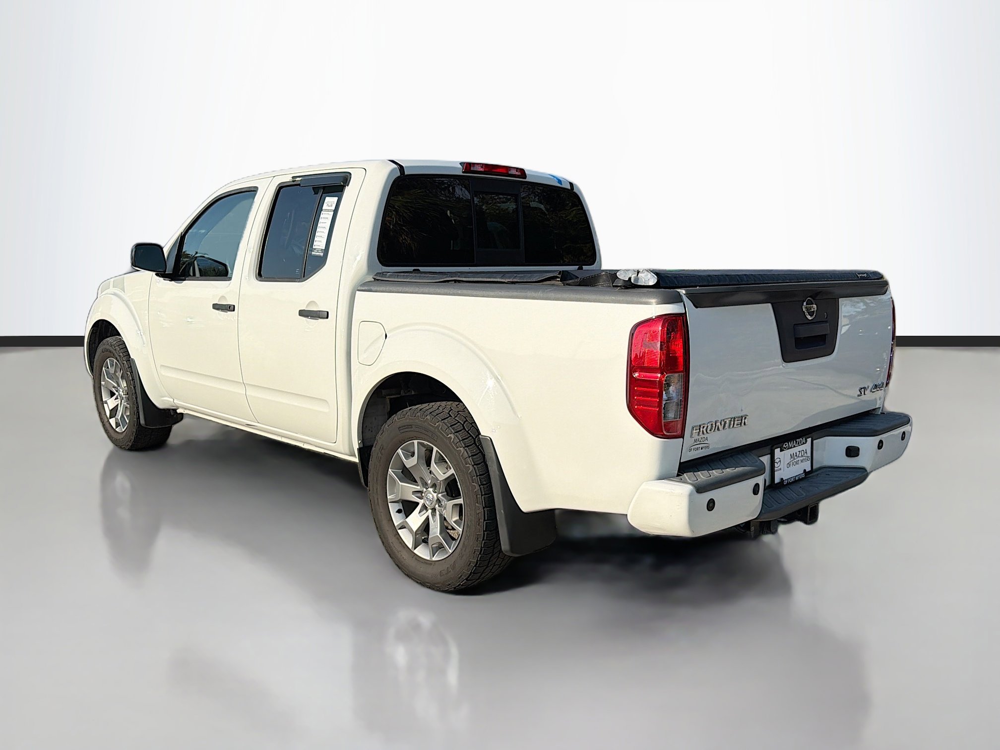 Used 2020 Nissan Frontier SV image 5