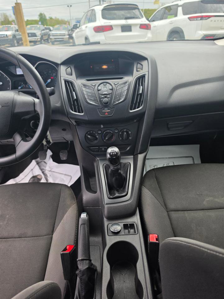 Used 2013 Ford Focus S FWD image 18