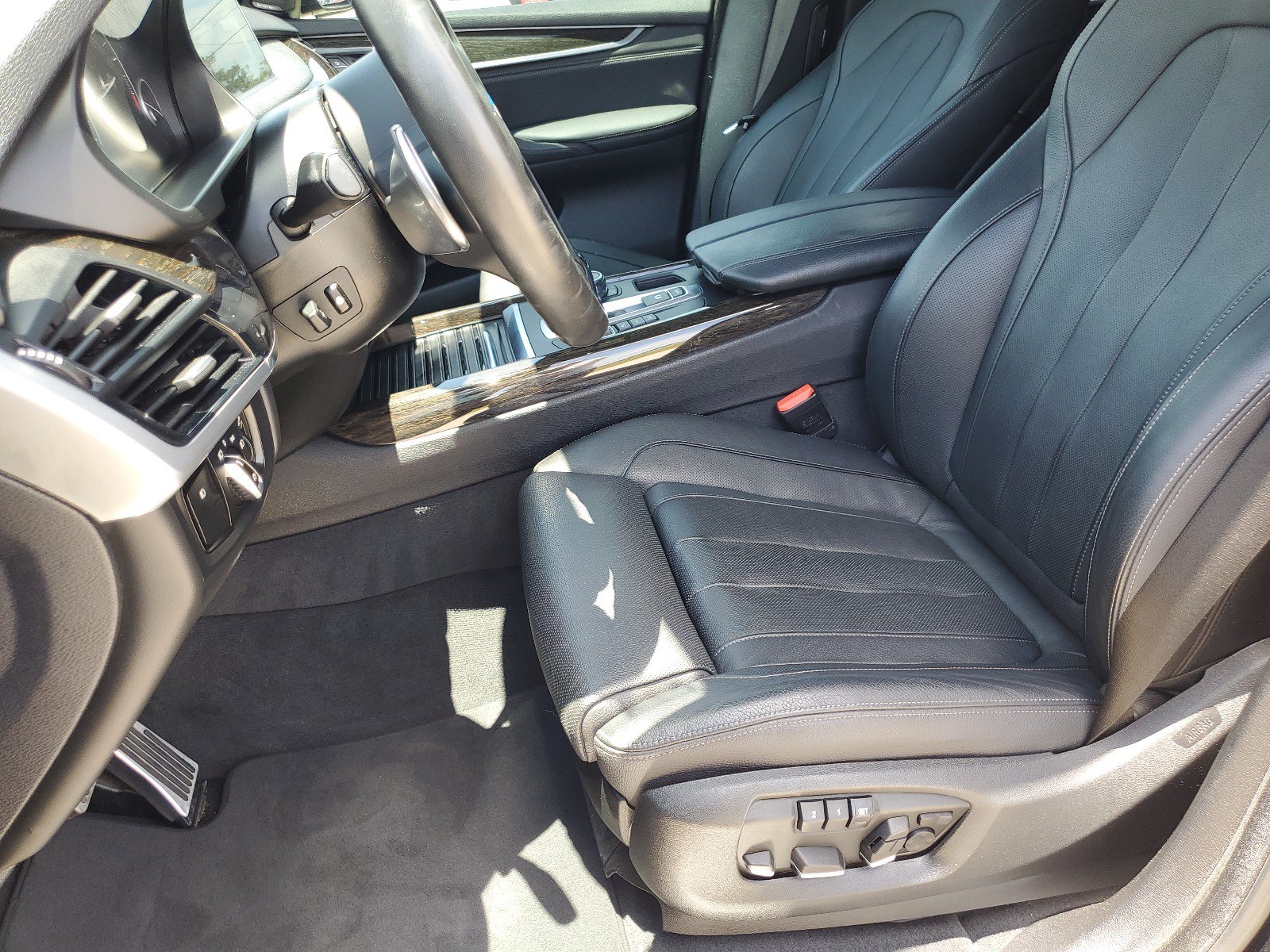Used 2018 BMW X5 xDrive50i AWD/4WD image 14