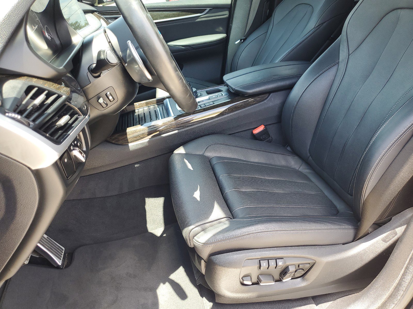 Used 2018 BMW X5 xDrive50i image 14