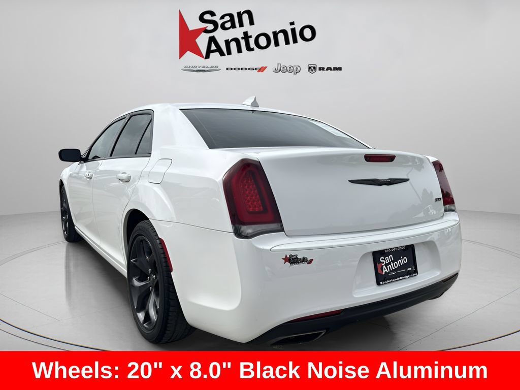 Certified 2023 Chrysler 300 Touring w/ Sport Appearance Package RWD image 11