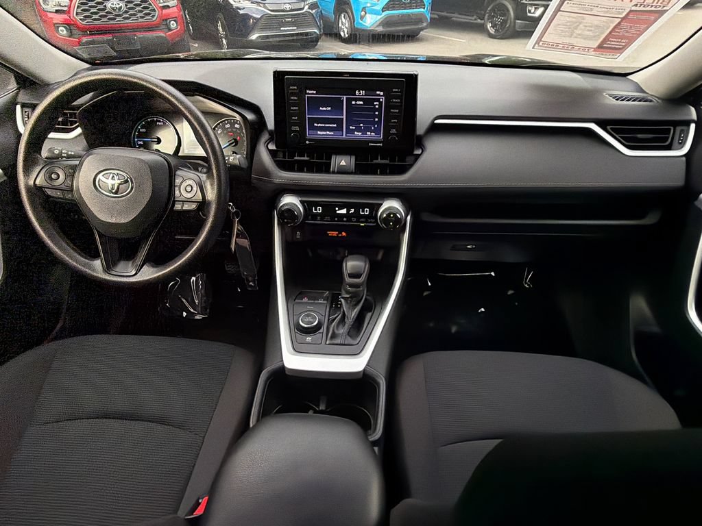Used 2022 Toyota RAV4 LE AWD/4WD image 14