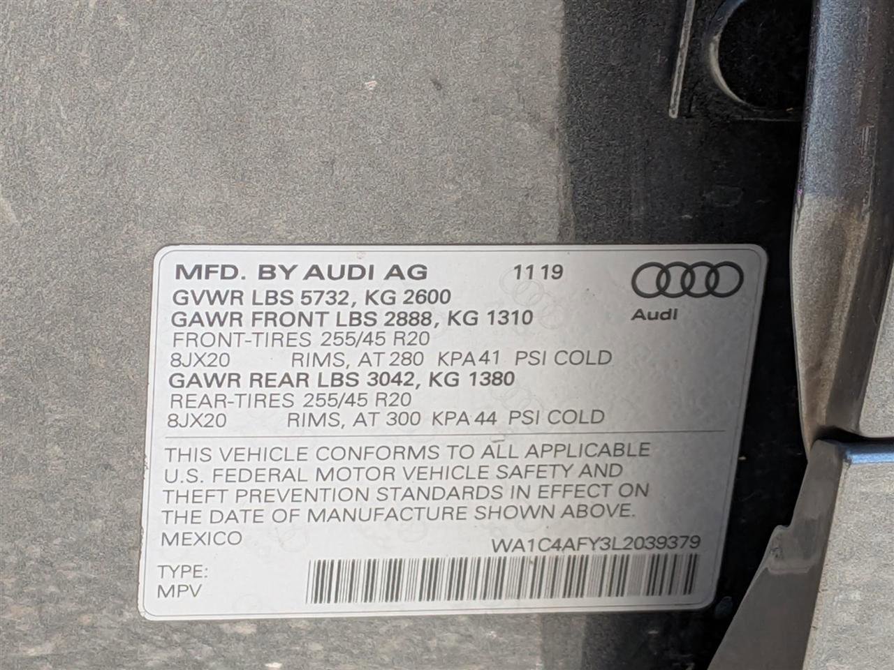 Used 2020 Audi SQ5 Prestige w/ Prestige Package image 36