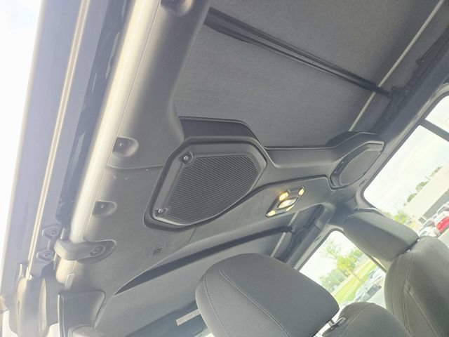 Used 2020 Jeep Wrangler Unlimited Sport AWD/4WD image 9