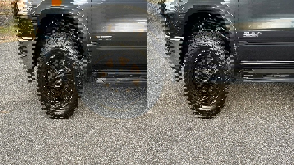 Used 2020 RAM 1500 Big Horn image 9