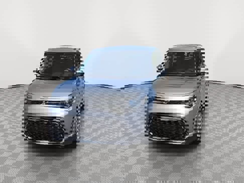 Used 2023 Kia Soul LX image 3