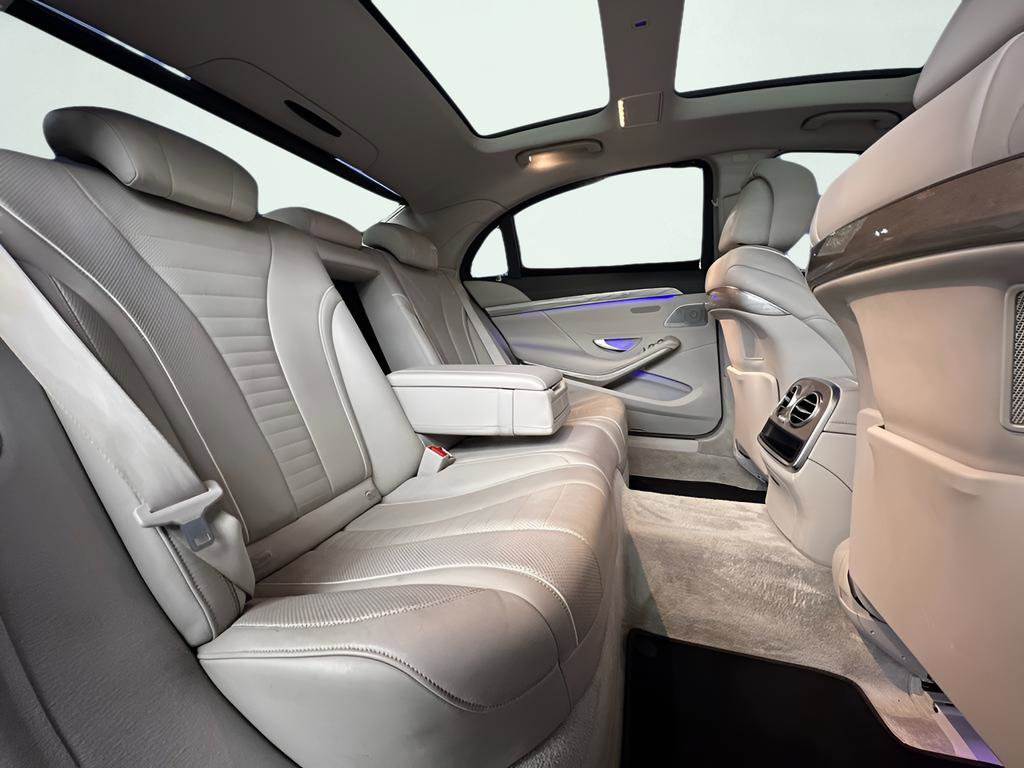 Used 2015 Mercedes-Benz S 550 Sedan image 29