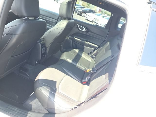 Used 2025 Jeep Compass Limited w/ Driver Assist Group I AWD/4WD image 36