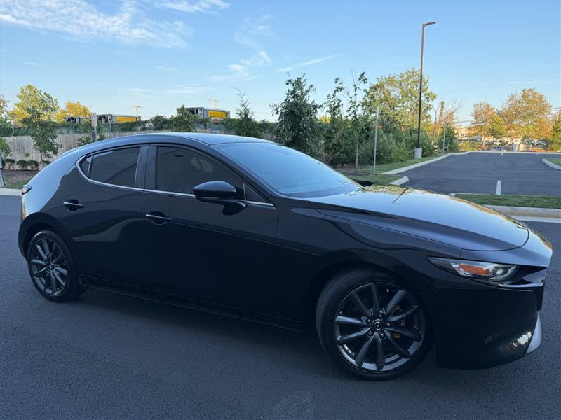 Used 2019 MAZDA MAZDA3 Hatchback FWD image 16