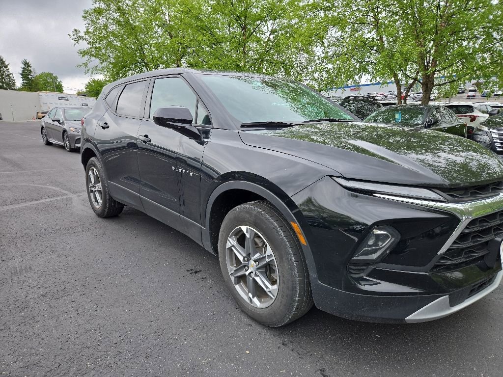 Used 2023 Chevrolet Blazer LT AWD/4WD video 1