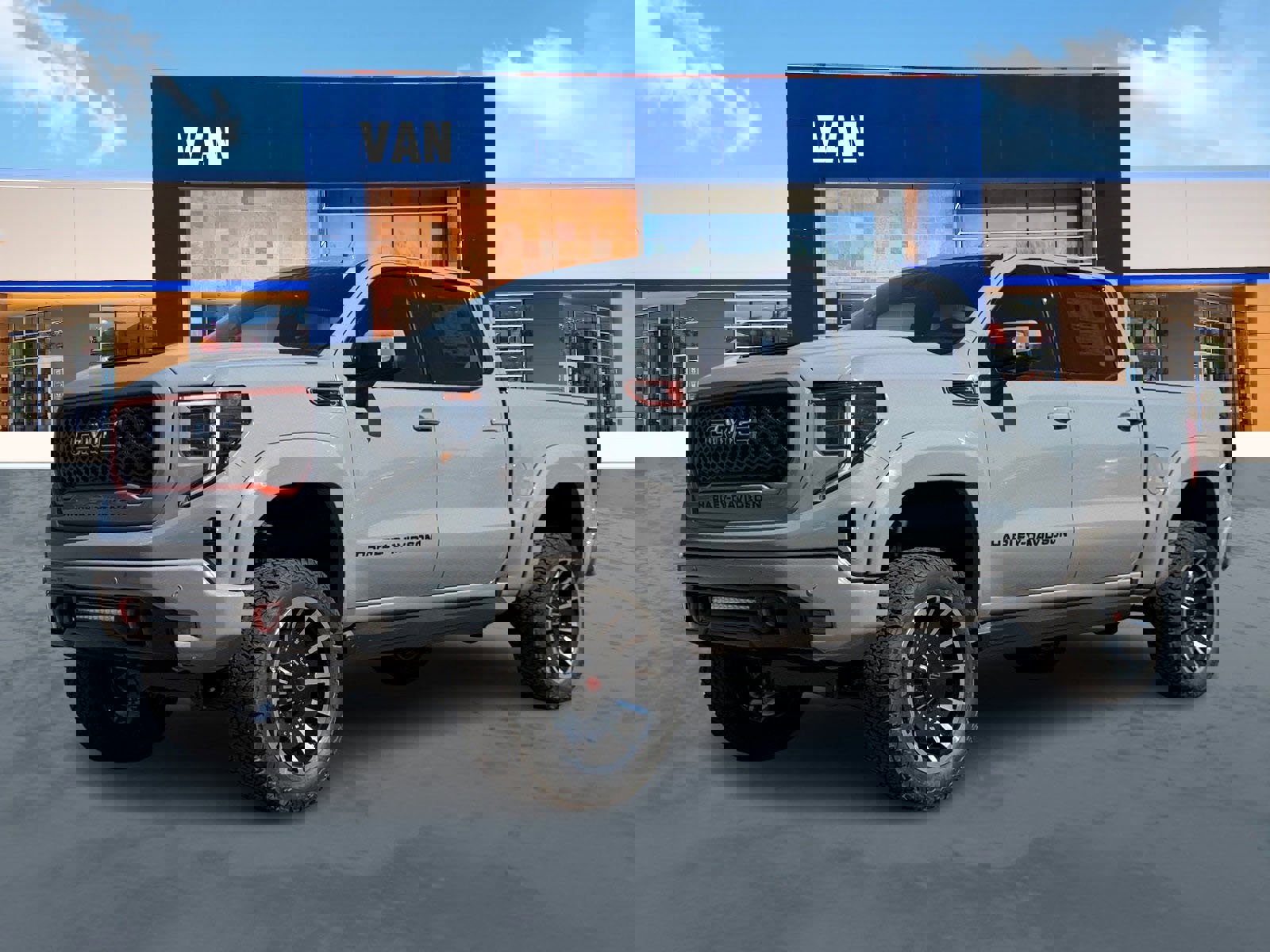 New 2025 GMC Sierra 1500 AT4 w/ AT4 Premium Package image 2
