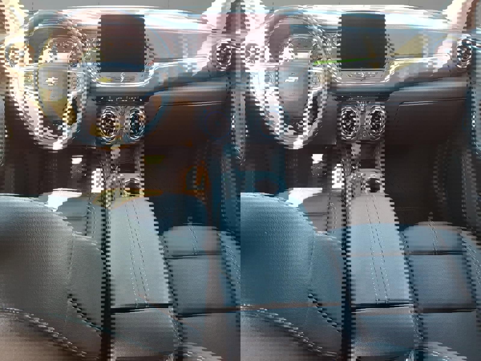 Used 2024 Chevrolet Blazer LT w/ LPO, Floor Liner Package image 7