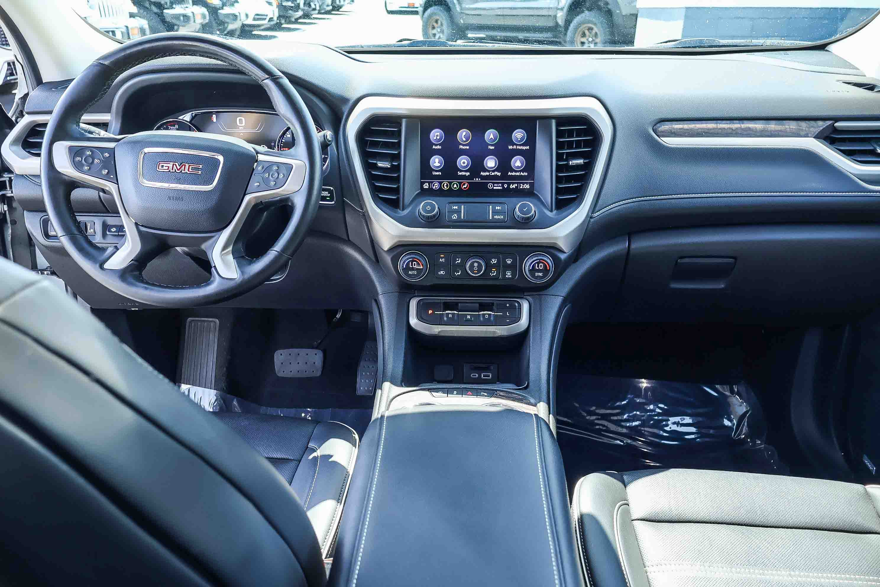 Used 2023 GMC Acadia Denali w/ Denali Ultimate Package image 7