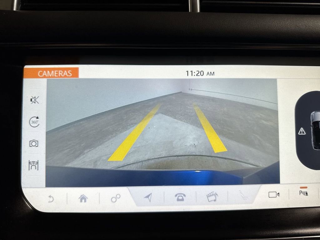 Used 2017 Land Rover Range Rover Sport SVR image 16