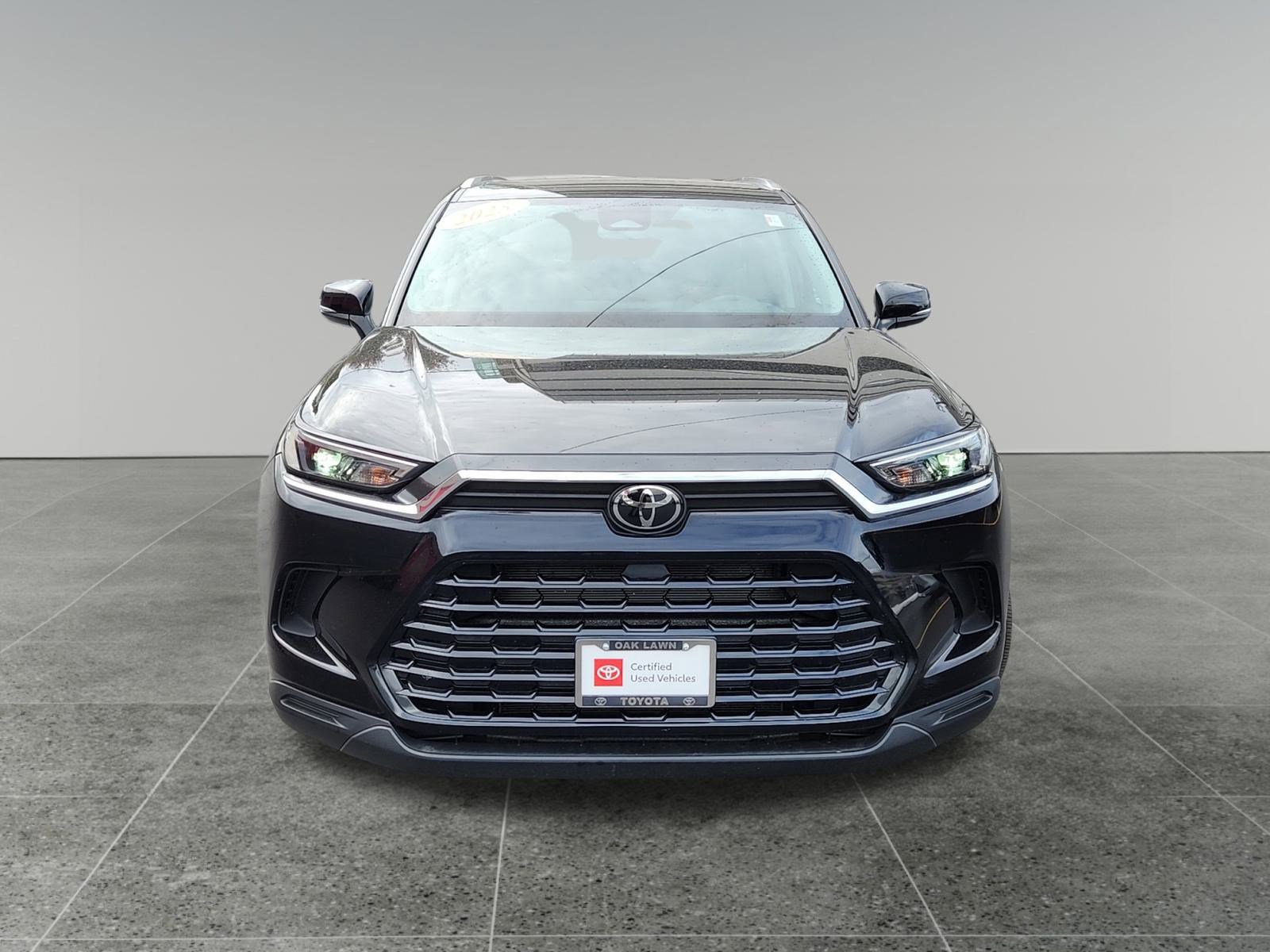 Certified 2025 Toyota Grand Highlander AWD image 2